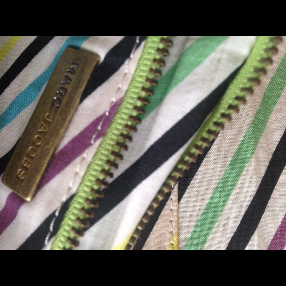 Marc Jacobs small purse - Picture 6 of 6